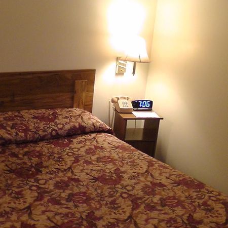 Motel 95 & Campground Hixton Zewnętrze zdjęcie